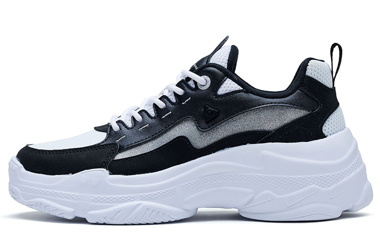 361° Cushioning, Wear Resistant Low Top Casual Shoes Women's Black White