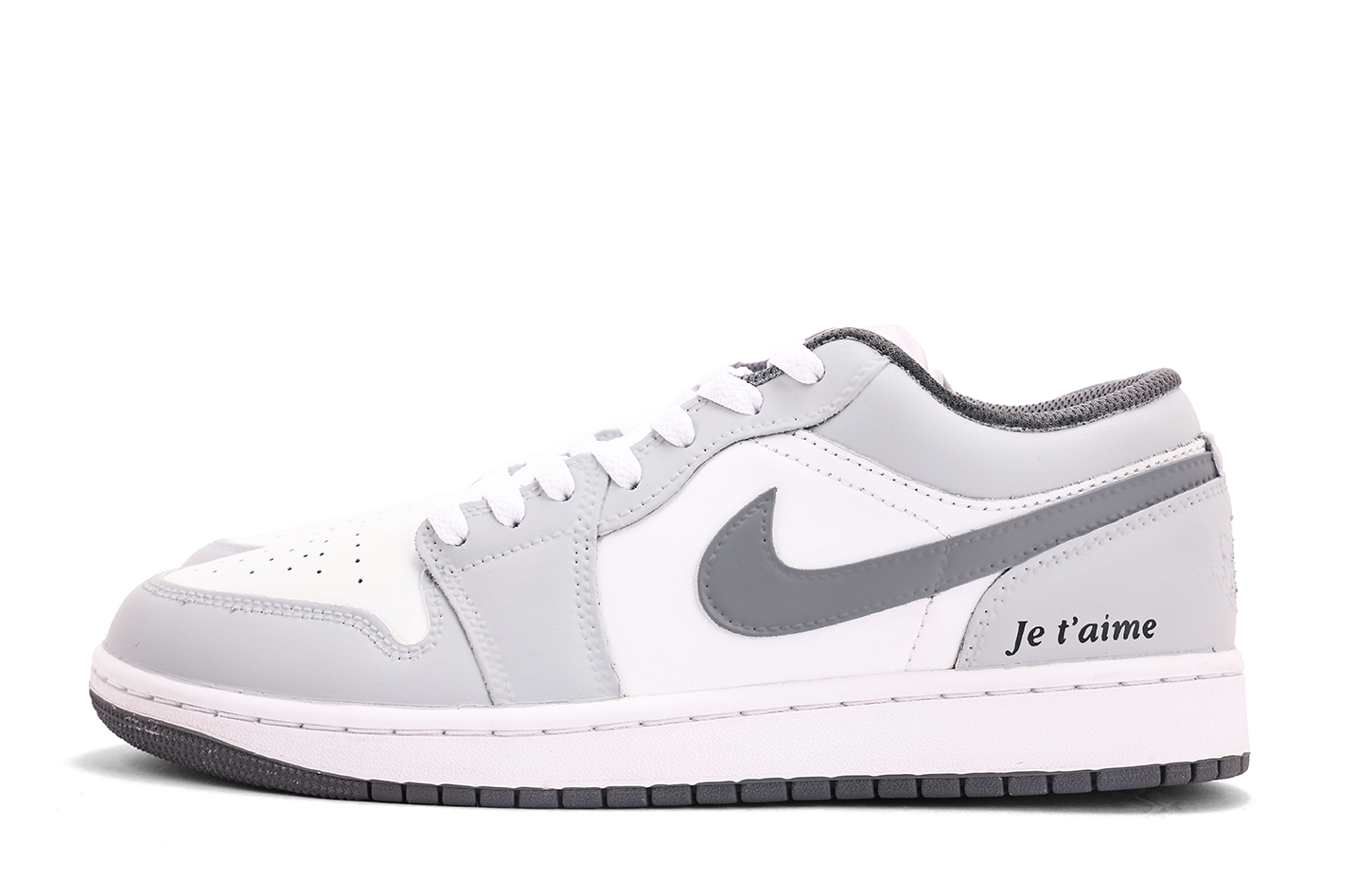 Jordan Air Jordan 1 Abrasion Resistant Coverage Low top Vintage Basketball Shoes Unisex White Gray купить в интернет-магазине Yoocart с быстрой доставкой по России.