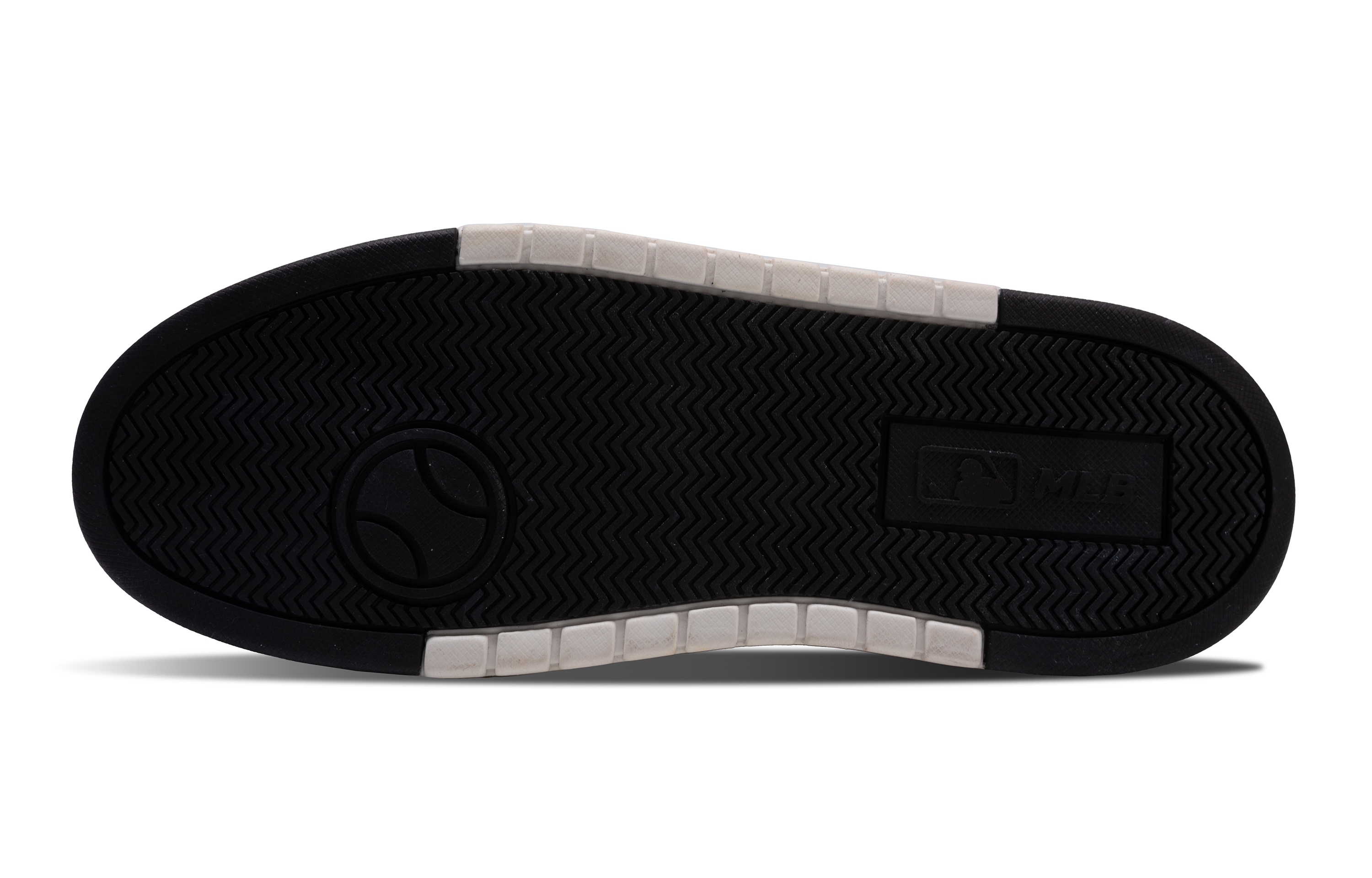MLB Chunky Liner Anti-Slip Wear-Resistant Low-Top Skateboard Shoes Unisex Black White