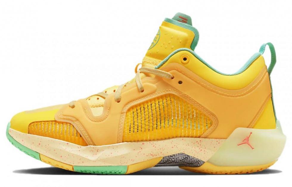 JORDAN 37 Low Pf 'EYBL'