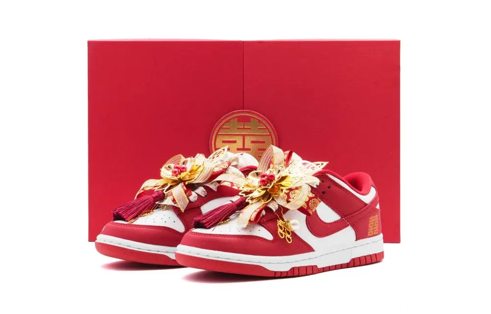 Nike Dunk Abrasion Resistant Low top Skateboard Shoes Unisex Red