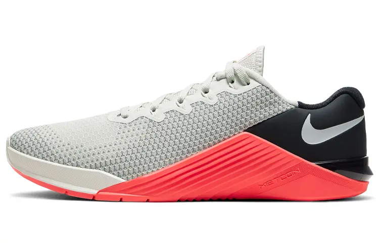 Nike Metcon 5 'Spruce Aura Laser Crimson'