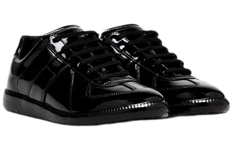 Maison Margiela Replica Patent Black Women's купить в интернет-магазине Yoocart с быстрой доставкой по России.