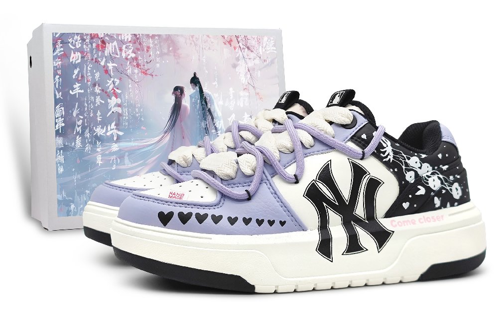 MLB New York Yankees Abrasion Resistant Height Increasing Waterproof Low Top Skateboard Shoes Unisex Black White Purple