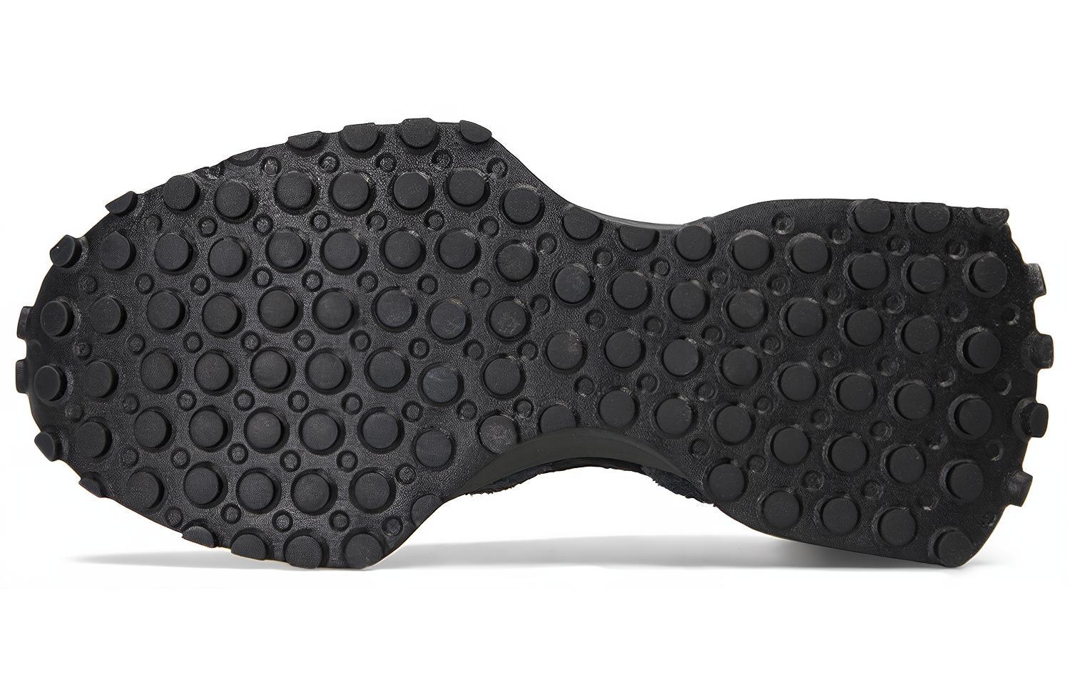 New Balance 327 Phantom Black купить в интернет-магазине Yoocart с быстрой доставкой по России.