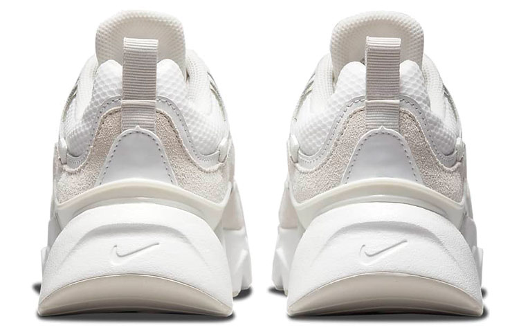 Nike Ryz 365 2 Summit White Light Bone Pearl White Metallic Gold Women's купить в интернет-магазине Yoocart с быстрой доставкой по России.