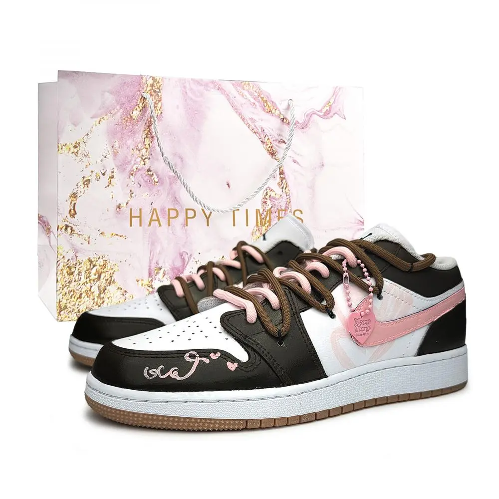 Jordan Air Jordan 1 Chocolates Sweetheart Abrasion Resistant Low top Vintage Basketball Shoes Unisex Pink Brown