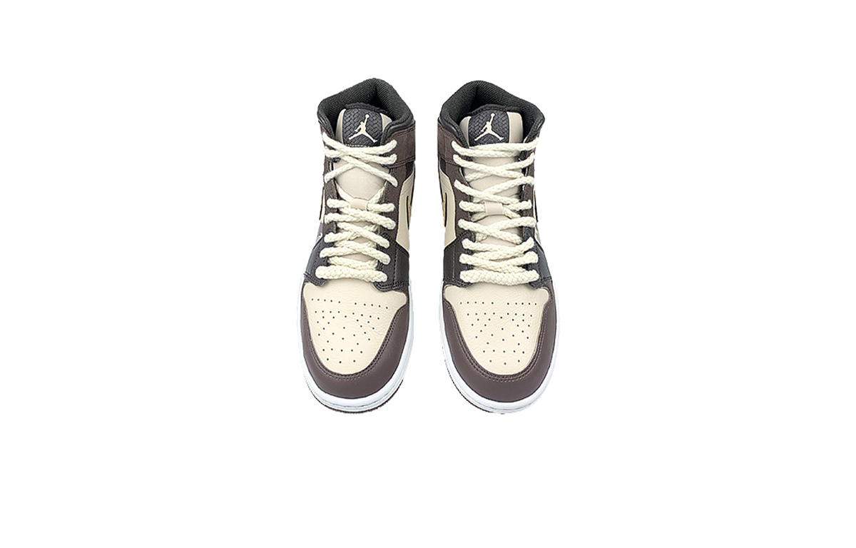 Jordan Air Jordan 1 Mid-Top Vintage Basketball Shoes Men's Black Beige Brown купить в интернет-магазине Yoocart с быстрой доставкой по России.