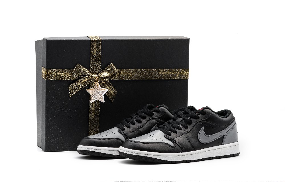 Jordan Air Jordan 1 Shock Absorbers Slip Resistant Abrasion Resistant Low Top Vintage Basketball Shoes Unisex Black