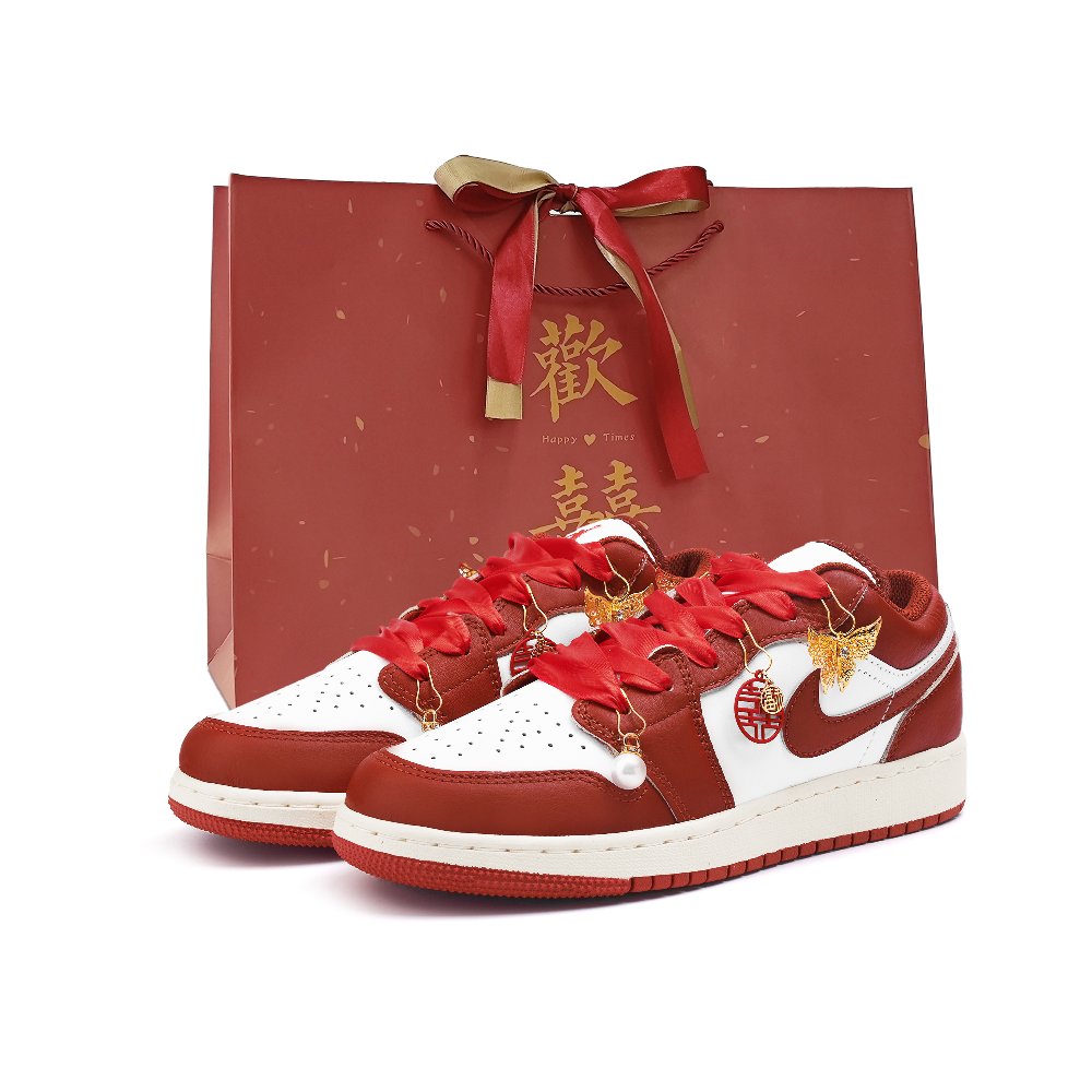 Jordan Air Jordan 1 Low Top Vintage Basketball Shoes Women's Red