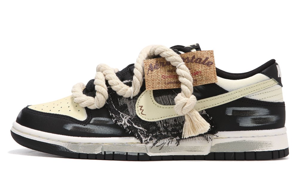 Nike Dunk Low-Top Skateboard Shoes Women's Beige Black