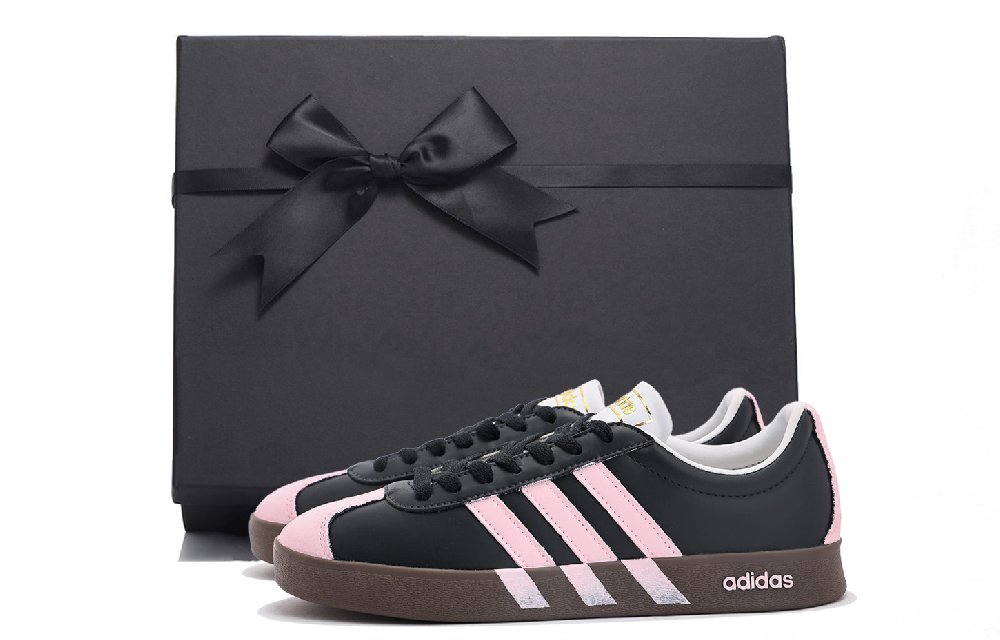 Adidas Vl Court Classic Coverage Slip Resistant And Abrasion Resistant Low Top Skateboard Shoes Unisex Pink
