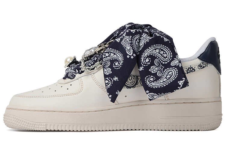 Nike Air Force 1 Low-Top Skateboard Shoes Women's White Brown