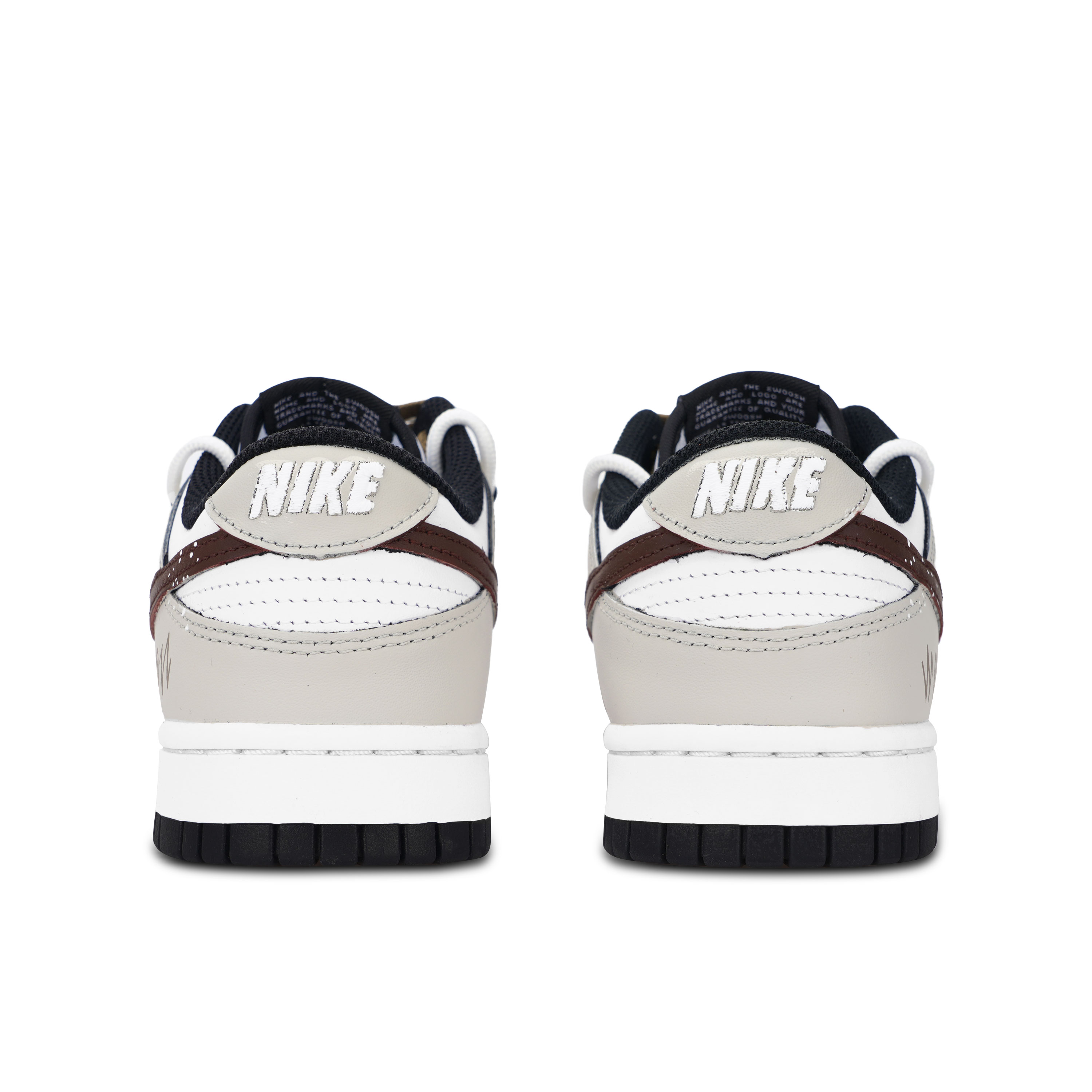 Nike Dunk Black White, American Reporting Black Shoe Box Abrasion Resistant Low top Skateboard Shoes Unisex Beige купить в интернет-магазине Yoocart с быстрой доставкой по России.