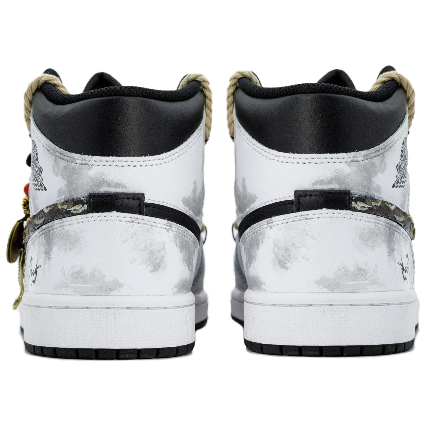 Jordan Air Jordan 1 Basketball Shoes Men Mid Top White/Black купить в интернет-магазине Yoocart с быстрой доставкой по России.