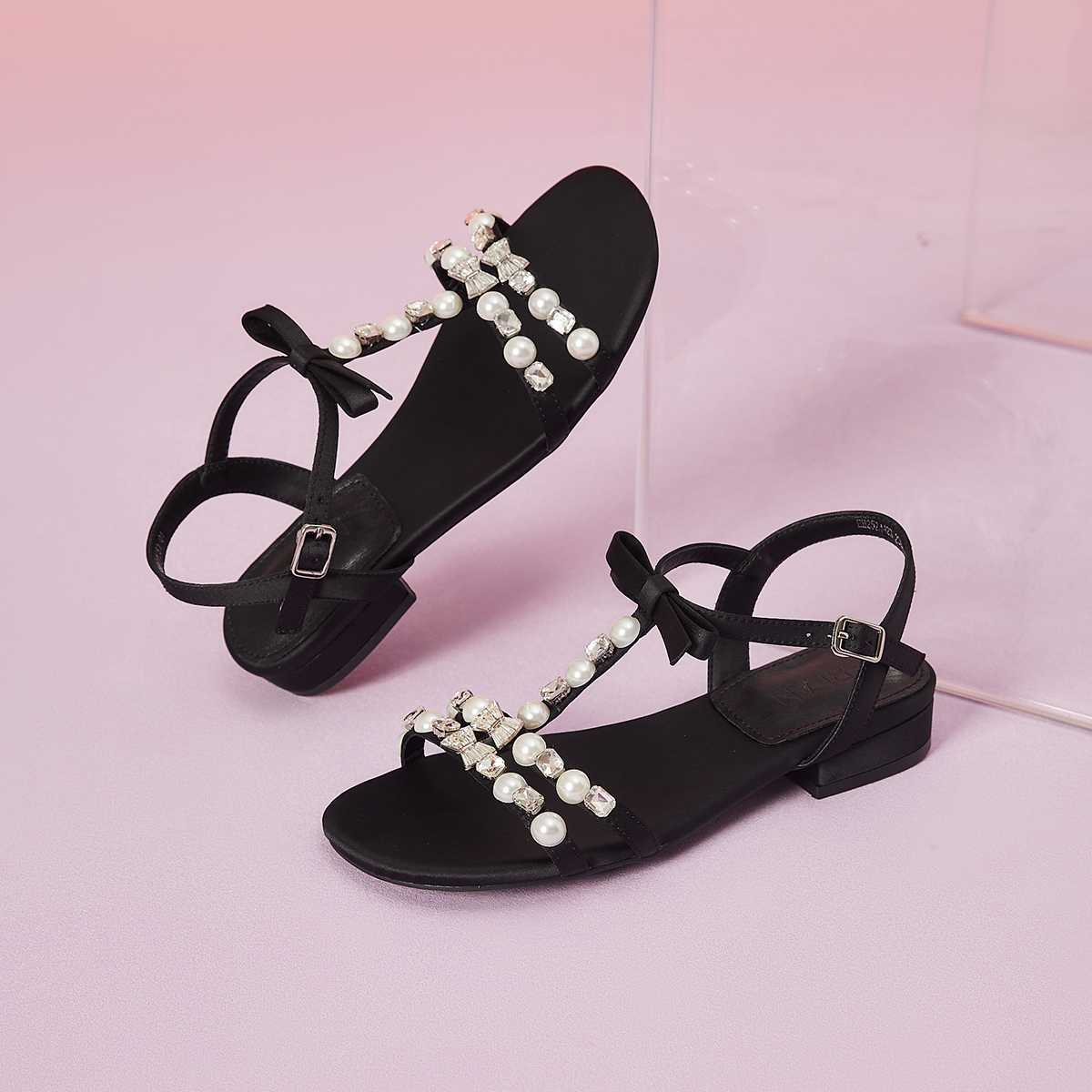 EBLAN One Strap Sandals Women's купить в интернет-магазине Yoocart с быстрой доставкой по России.
