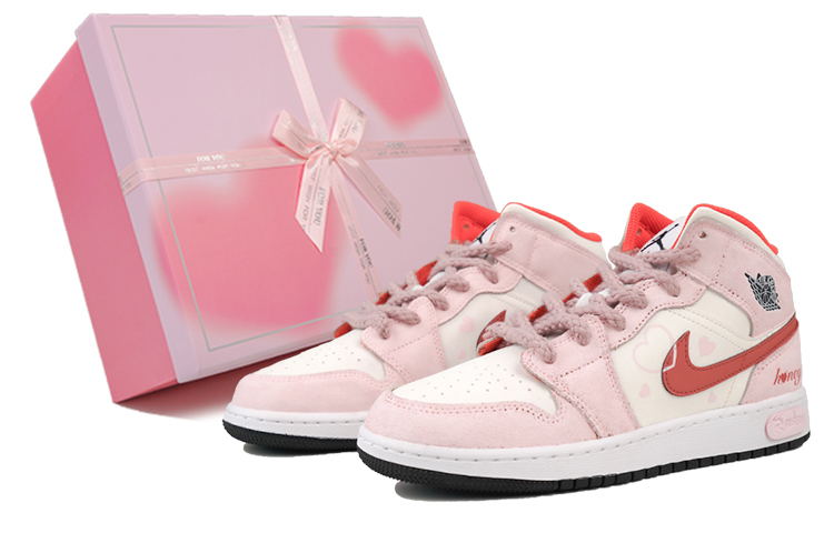 Jordan Air Jordan 1 Peach Sweetheart Mid-Top Vintage Basketball Shoes Women's Pink