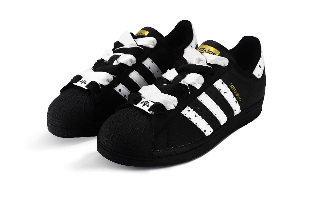 Adidas Originals SUPERSTAR Anti-Slip And Wear-Resistant Lightweight Low-Top Skateboard Shoes Unisex Black White