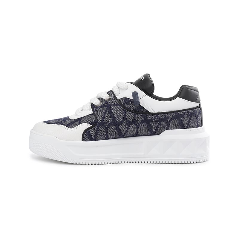 Valentino ONE STUD XL Low Top Skateboard Shoes Men's Denim Blue