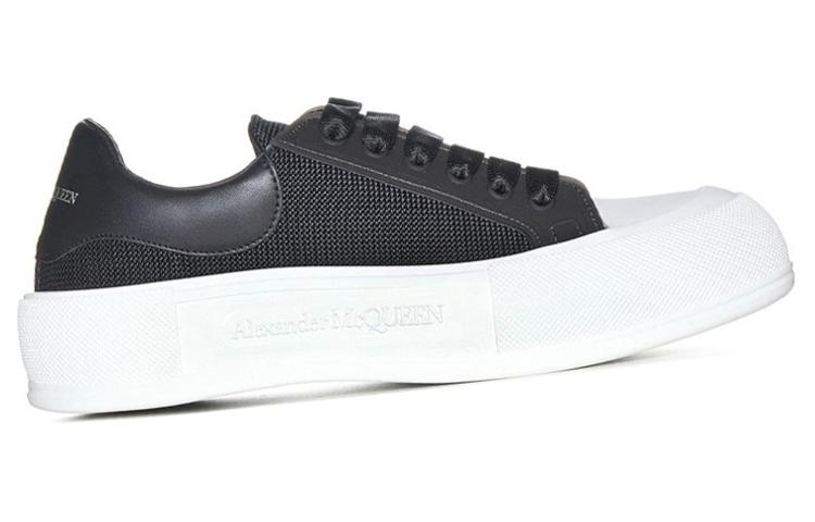 Alexander McQueen Deck Lace Up Plimsoll Sneakers 'Core Black White' купить в интернет-магазине Yoocart с быстрой доставкой по России.