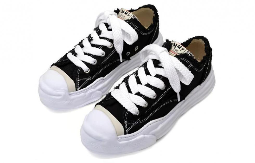 Maison MIHARA YASUHIRO Hank OG Sole Canvas Low Frayed Black купить в интернет-магазине Yoocart с быстрой доставкой по России.
