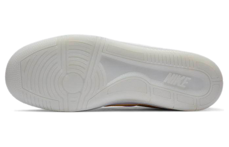 Nike Sky Force 3/4 White Red Camo Swoosh купить в интернет-магазине Yoocart с быстрой доставкой по России.