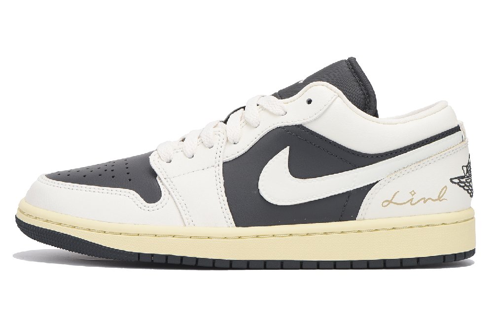 Jordan Air Jordan 1 Anti-Slip Wear-Resistant Low-Top Vintage Basketball Shoes Women's Black White