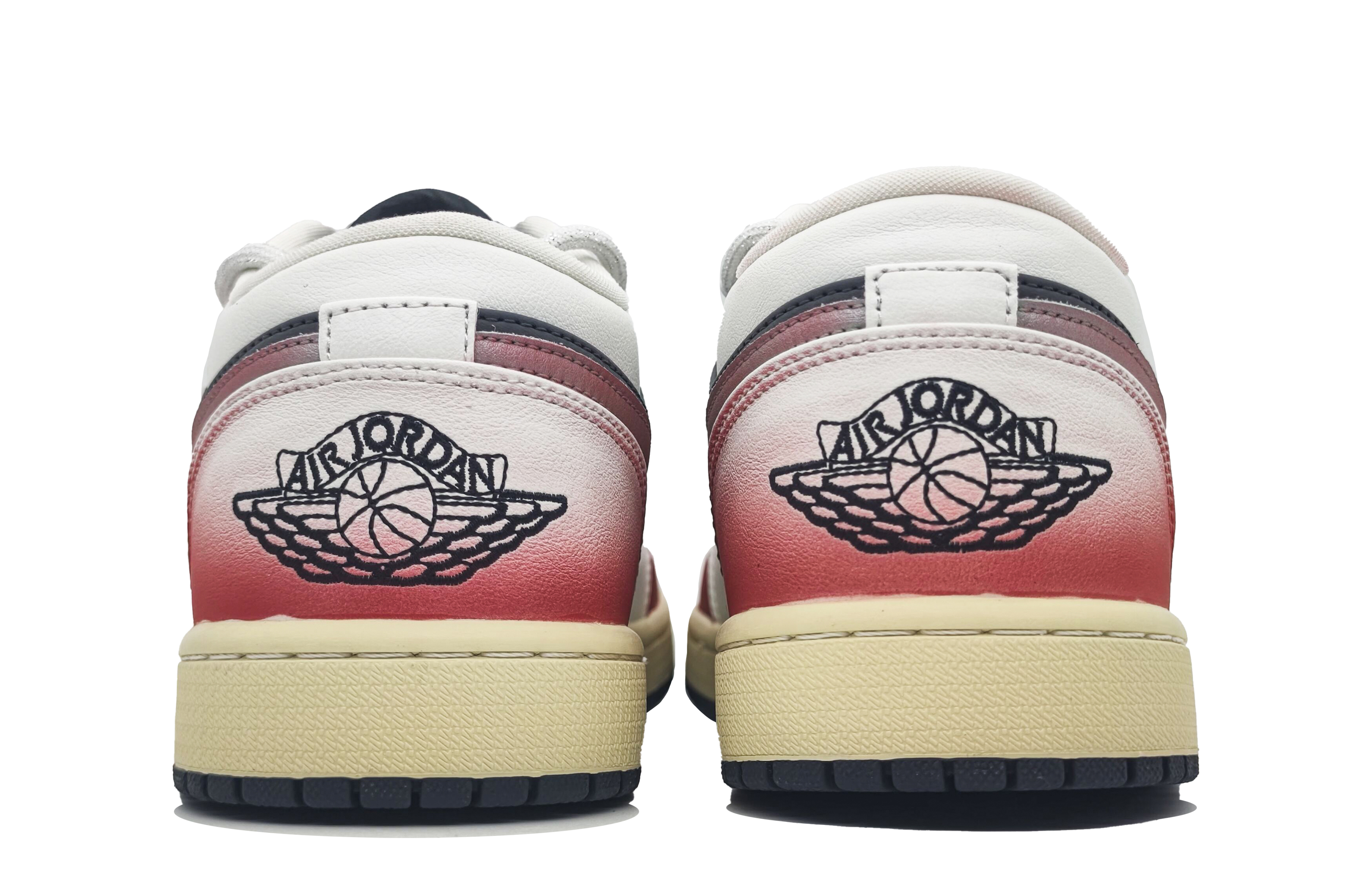 Jordan Air Jordan 1 Durable Breathable Low-Top Vintage Basketball Shoes Unisex Black Red купить в интернет-магазине Yoocart с быстрой доставкой по России.