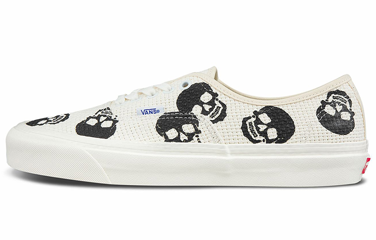 Vans Authentic 44 Dx Needlepoint Skulls