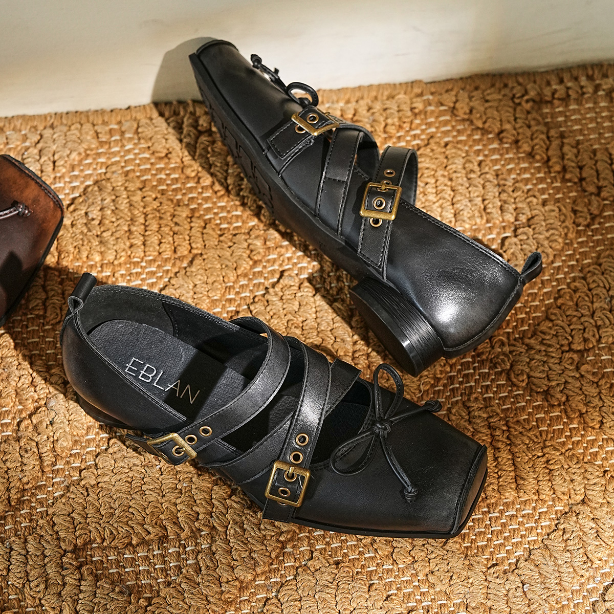 EBLAN Chunky Heel Mary Jane Shoes Women's купить в интернет-магазине Yoocart с быстрой доставкой по России.