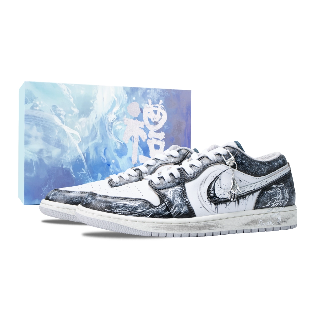 Jordan Air Jordan 1 Dark Shadow Bleach Abrasion Resistant Low top Vintage Basketball Shoes Unisex Black White