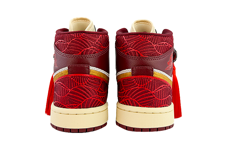 Jordan Air Jordan 1 Mid-Top Vintage Basketball Shoes Women's Red Gold купить в интернет-магазине Yoocart с быстрой доставкой по России.
