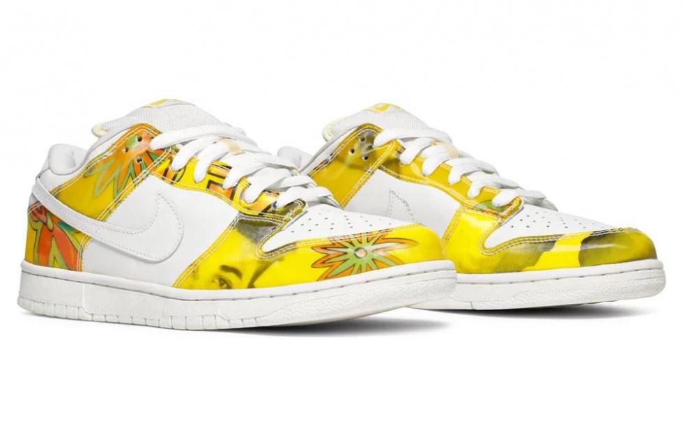 Nike Sb Dunk Low De La Soul 2005 купить в интернет-магазине Yoocart с быстрой доставкой по России.