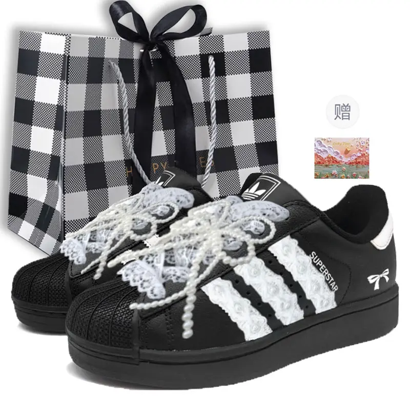 Adidas Originals Superstar 2 Skateboard Shoes Women's Low top Black White