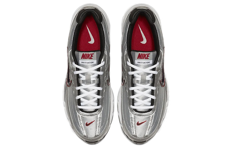 Nike Initiator Metallic Silver Red купить в интернет-магазине Yoocart с быстрой доставкой по России.