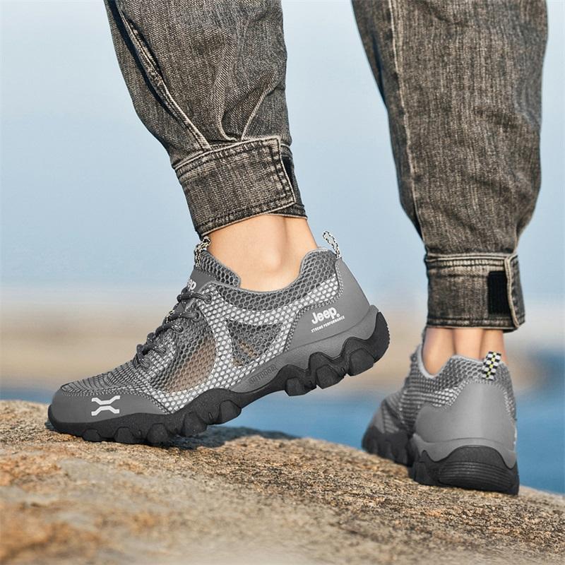 Jeep Low Top Running Shoes Men's Gray купить в интернет-магазине Yoocart с быстрой доставкой по России.