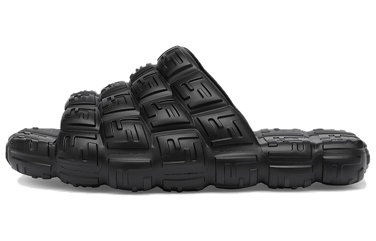 FENDI Logo Embossed Cloud Slides