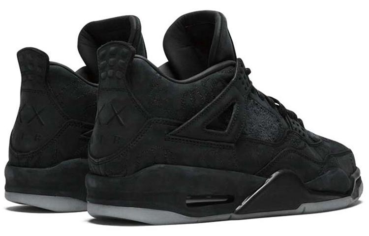 Jordan 4 Retro Kaws Black купить в интернет-магазине Yoocart с быстрой доставкой по России.