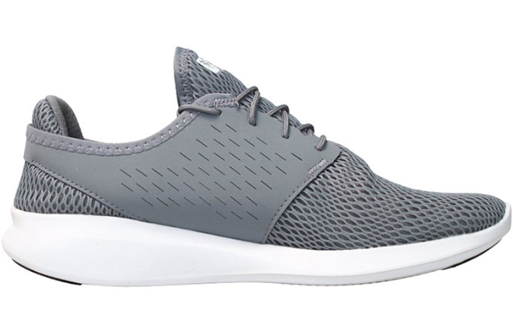 New Balance FuelCore Coast V3 Sneakers Grey купить в интернет-магазине Yoocart с быстрой доставкой по России.