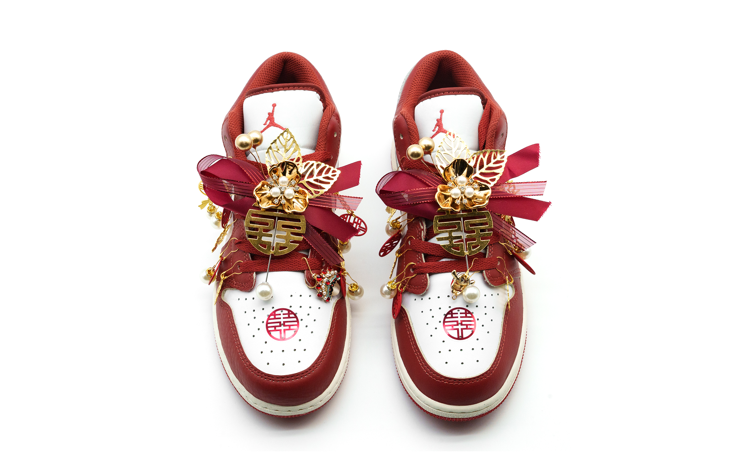 Jordan Air Jordan 1 Abrasion Resistant Low Top Vintage Basketball Shoes Unisex Red White купить в интернет-магазине Yoocart с быстрой доставкой по России.