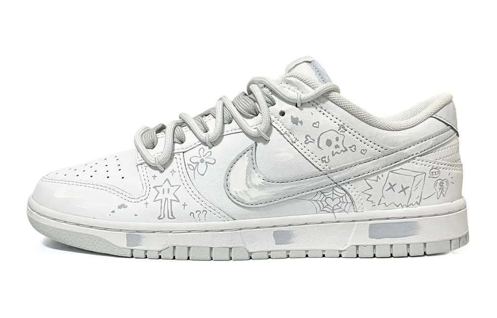 Nike Dunk Low Top Skateboard Shoes GS Women's