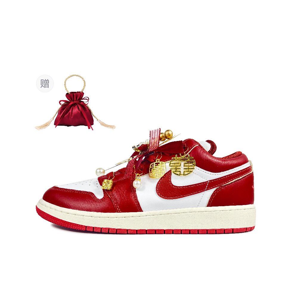 Jordan Air Jordan 1 Anti-Slip Wear-Resistant Low-Top Vintage Basketball Shoes Unisex White Red Gold