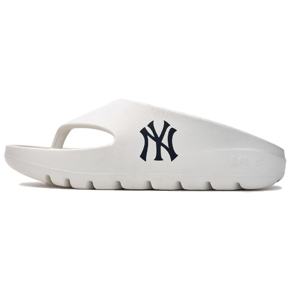 MLB New York Yankees Abrasion Resistant Slip Resistant Flip Flops Unisex White