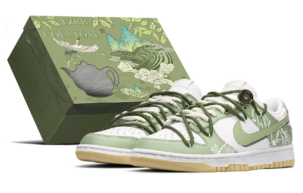 Nike Dunk Low-Top Skateboard Shoes Men's Beige Green