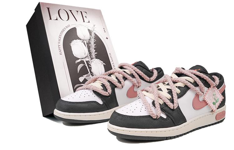 Jordan Air Jordan 1 Low-Top Vintage Basketball Shoes Women's Black Pink