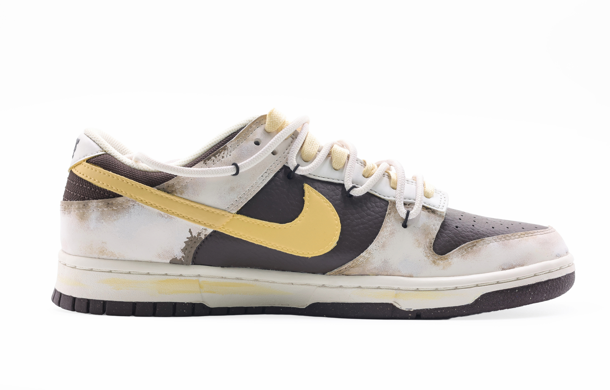 Nike Dunk Letter In The Ruins Thermal Abrasion Resistant Low top Skateboard Shoes Unisex