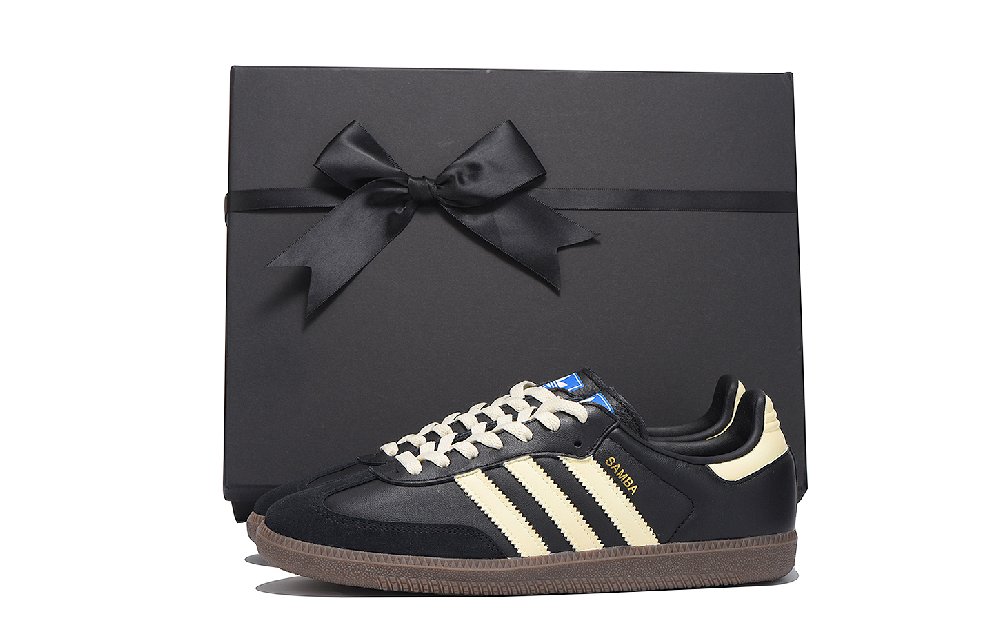 Adidas Originals SUPERSTAR Low Top Skateboard Shoes Unisex Black Yellow