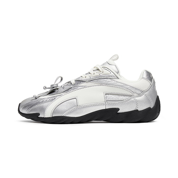 Champion Feather Like Thin Sole Shoes Support Low Top Casual Shoes Women's Silver White/Milk White