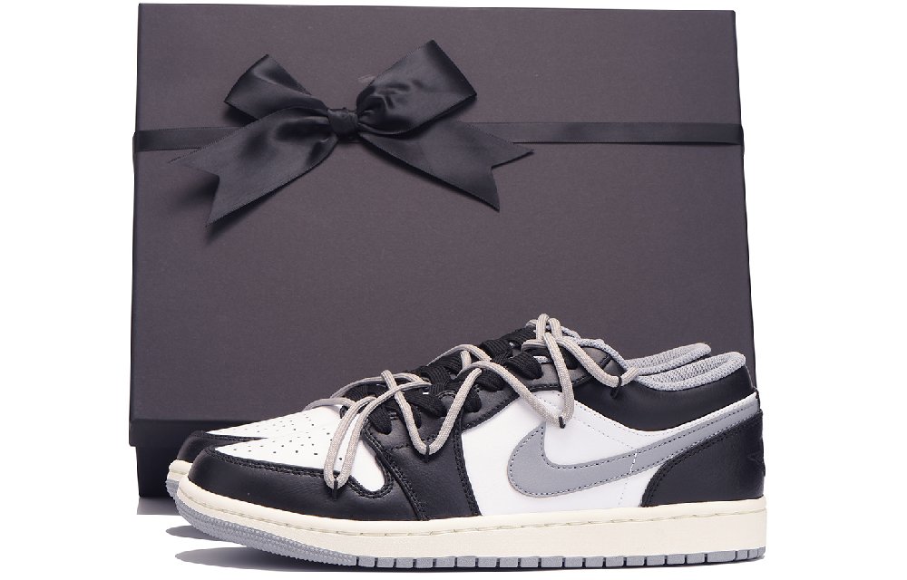 Jordan Air Jordan 1 Slip-Resistant Coverage Low-Top Vintage Basketball Shoes Men's Black Gray