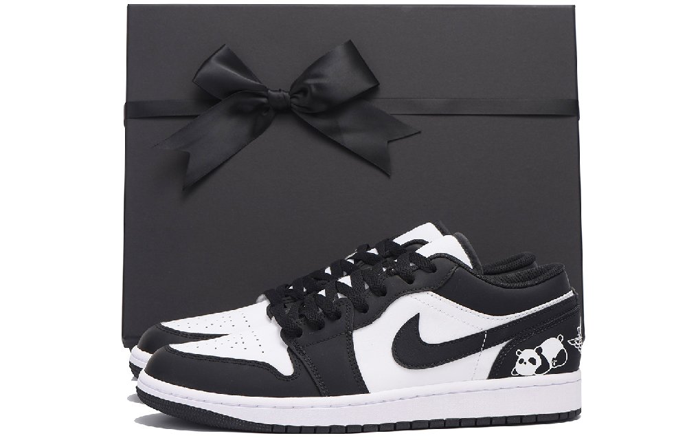 Jordan Air Jordan 1 Low Shock Absorbers Slip Resistant Low Top Vintage Basketball Shoes Men's Black White